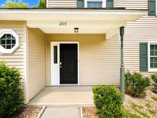 209 William Street, Summerville, SC 29486