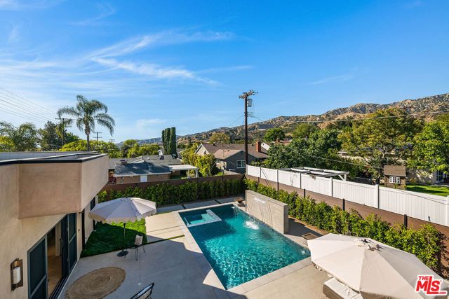 1000 N Kenneth Road, Burbank, CA 91504