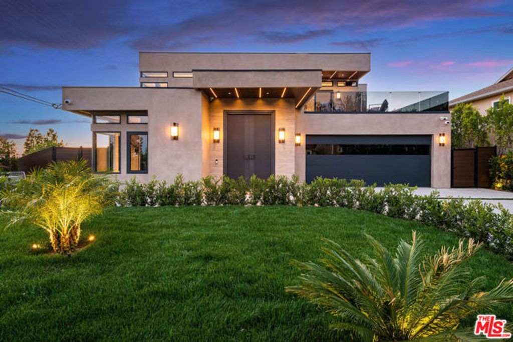 1000 N Kenneth Road, Burbank, CA 91504