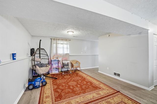 899 Tradewind Drive, Mason, OH 45040