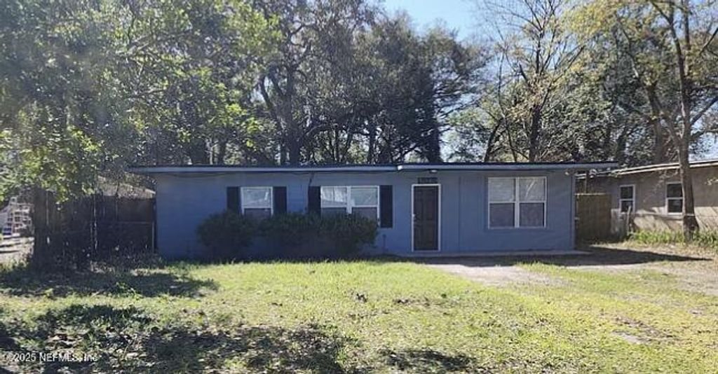 5040 WELBORN Road, Jacksonville, FL 32207