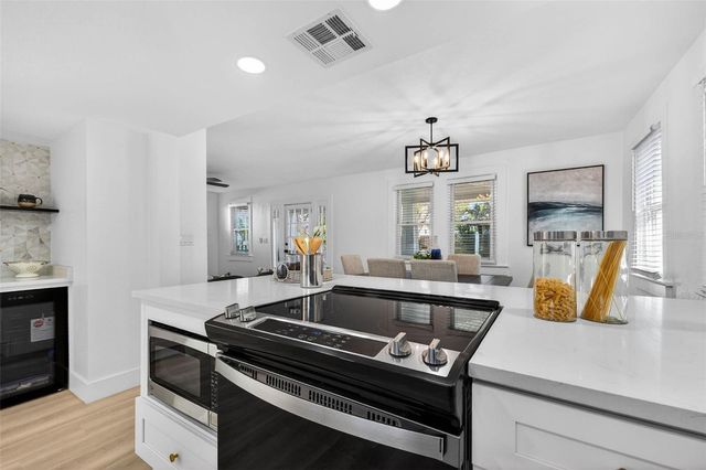 109 E LAMBRIGHT STREET, Tampa, FL 33604