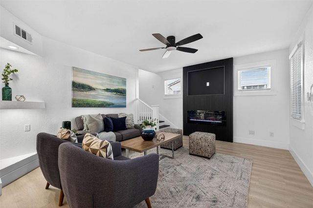 109 E LAMBRIGHT STREET, Tampa, FL 33604