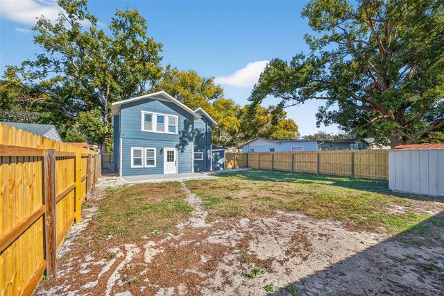 109 E LAMBRIGHT STREET, Tampa, FL 33604