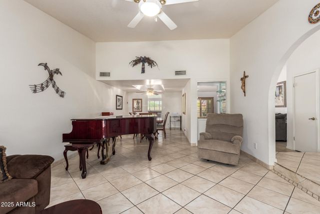 400 W CROFTON Street, Chandler, AZ 85225