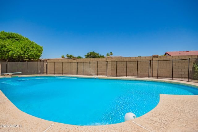 400 W CROFTON Street, Chandler, AZ 85225