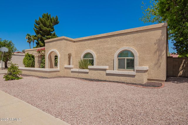 400 W CROFTON Street, Chandler, AZ 85225