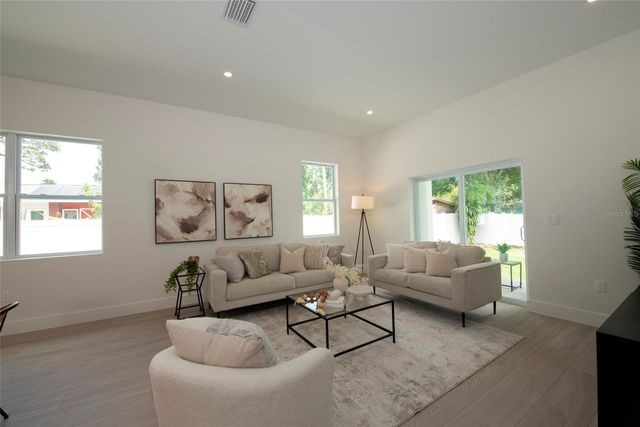 5346 2ND AVENUE S, St Petersburg, FL 33707