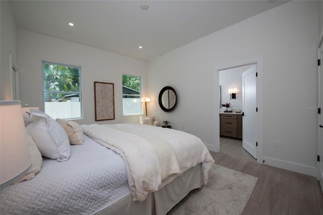 5346 2ND AVENUE S, St Petersburg, FL 33707