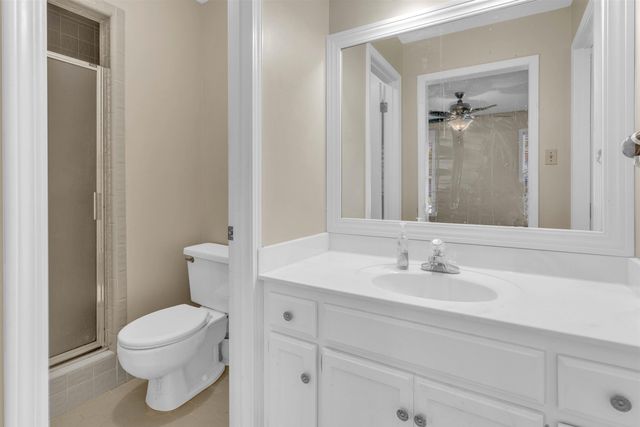 2426 LACOSTA DR, Bartlett, TN 38134