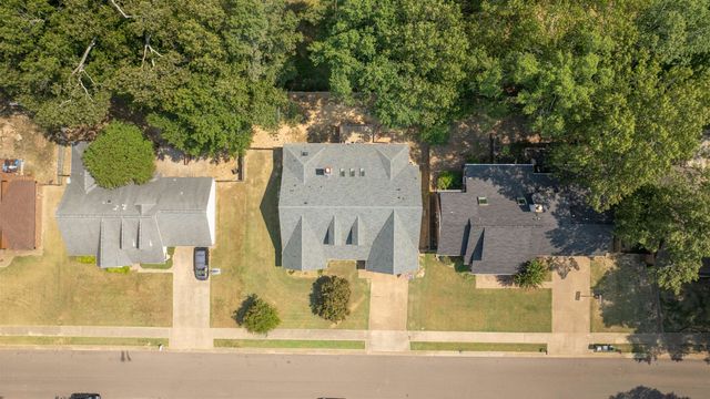 2426 LACOSTA DR, Bartlett, TN 38134