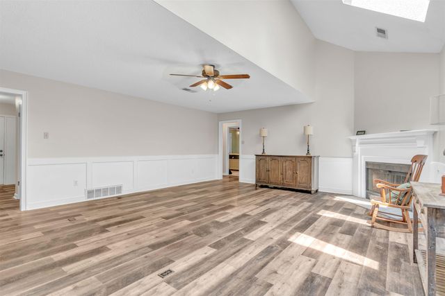 2426 LACOSTA DR, Bartlett, TN 38134