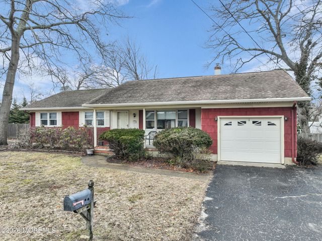 1108 Longboat Avenue, Beachwood, NJ 08722