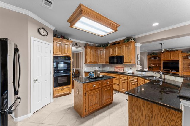 4718 Shadow Grass Drive, Katy, TX 77493