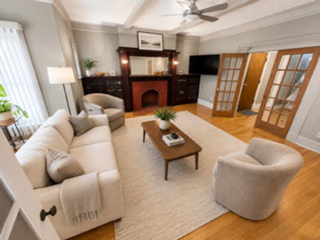 5233 S Michigan Avenue 2S, Chicago, IL 60615