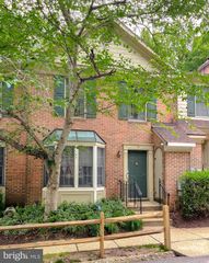 111 HUCKLEBERRY DR, La Plata, MD 20646