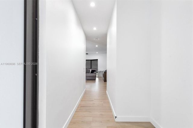 10950 NW 16th Ct, Pembroke Pines, FL 33026