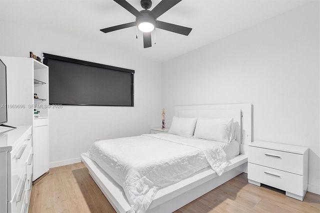 10950 NW 16th Ct, Pembroke Pines, FL 33026