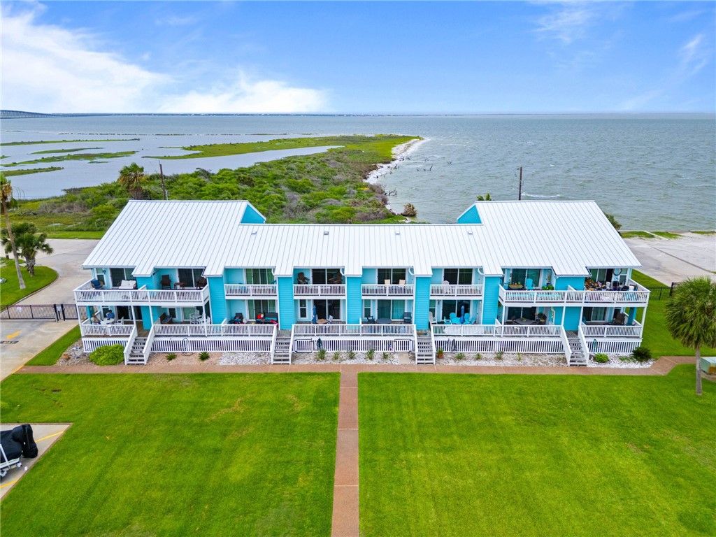 2292 N Fulton Beach Road 704, Rockport, TX 78382 — exterior