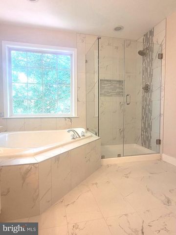 15519 EXMORE CT, Woodbridge, VA 22191