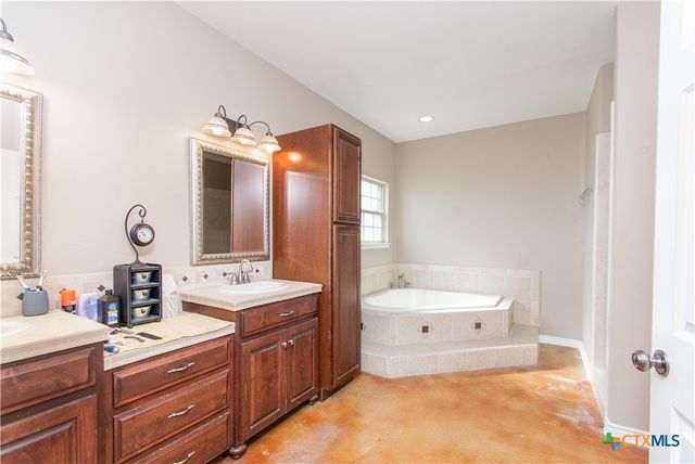 5620 Cedar Creek Road, Temple, TX 76504