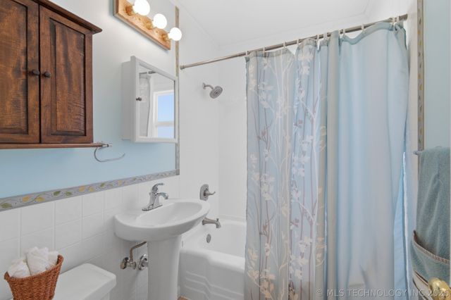 1551 N Indianapolis Avenue, Tulsa, OK 74115