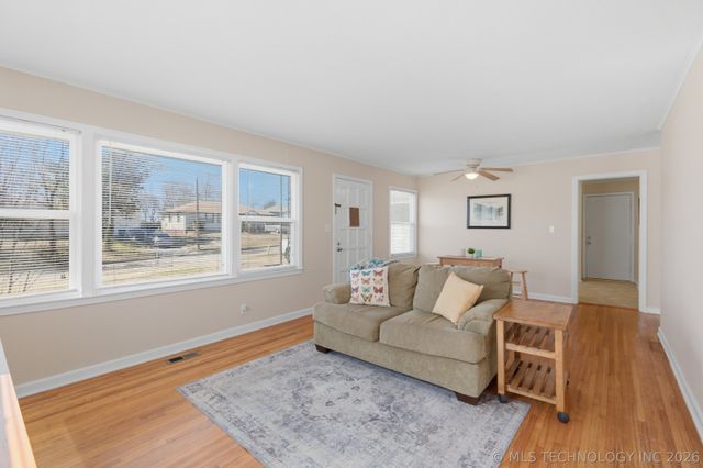 1551 N Indianapolis Avenue, Tulsa, OK 74115