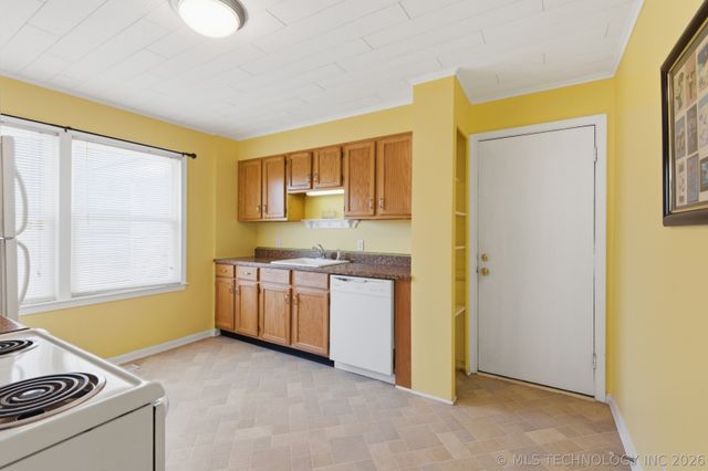 1551 N Indianapolis Avenue, Tulsa, OK 74115