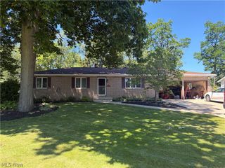 2704 Dal Drive, Norton, OH 44203