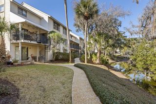 36 Deallyon Ave Apt 107, Hilton Head Island, SC 29928