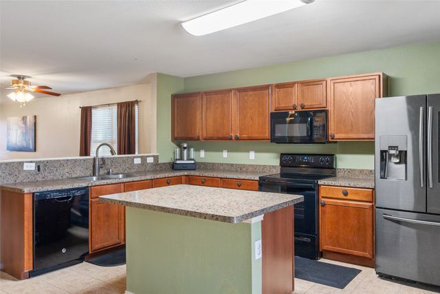 8640 Shallow Creek Drive, Fort Worth, TX 76179