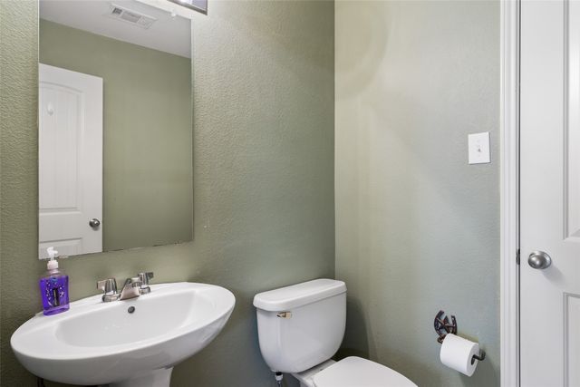 8640 Shallow Creek Drive, Fort Worth, TX 76179