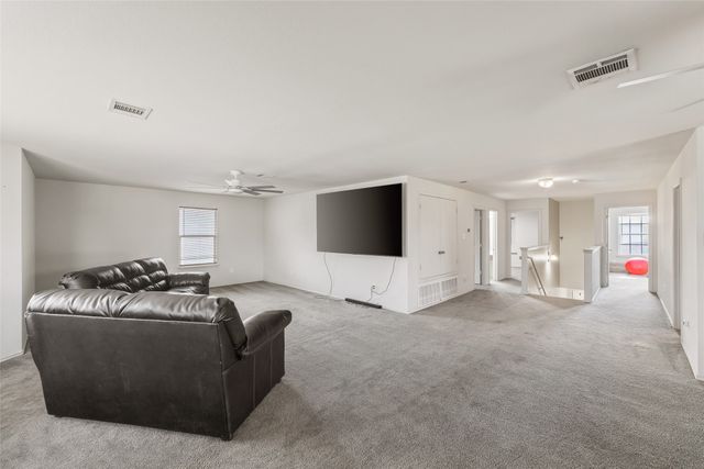 8640 Shallow Creek Drive, Fort Worth, TX 76179