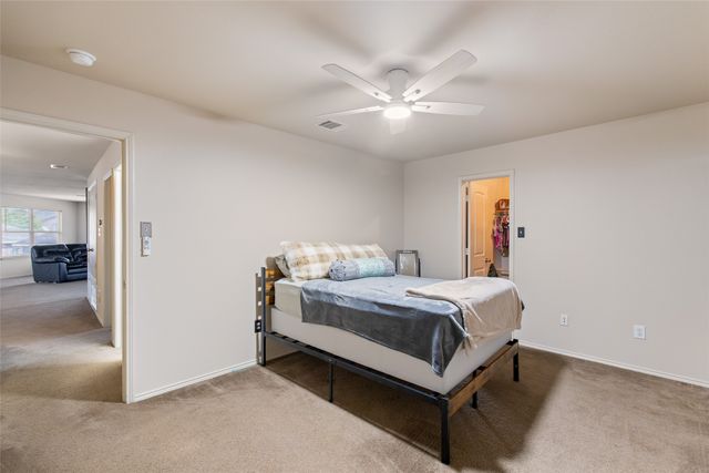 8640 Shallow Creek Drive, Fort Worth, TX 76179