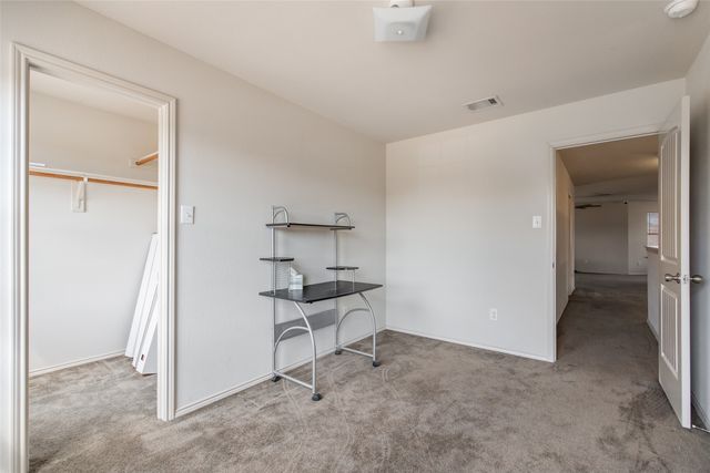 8640 Shallow Creek Drive, Fort Worth, TX 76179