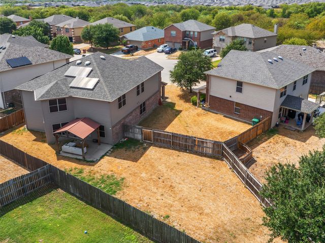8640 Shallow Creek Drive, Fort Worth, TX 76179