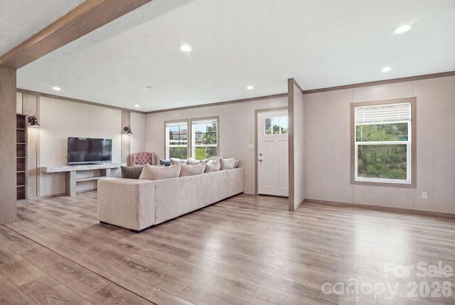 526 Cane River School Road, Burnsville, NC 28714