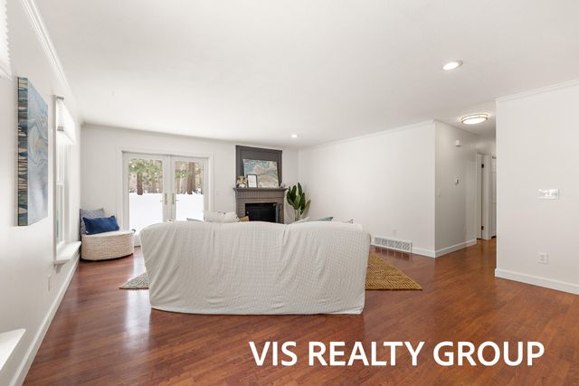 15027 152nd Avenue, Grand Haven, MI 49417