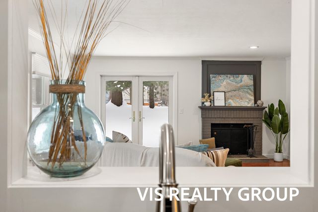 15027 152nd Avenue, Grand Haven, MI 49417