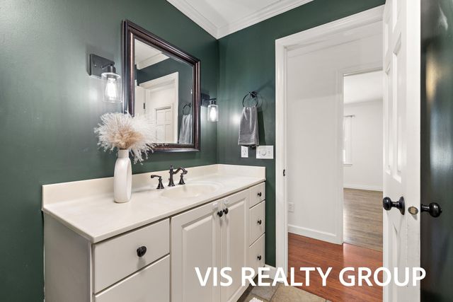 15027 152nd Avenue, Grand Haven, MI 49417