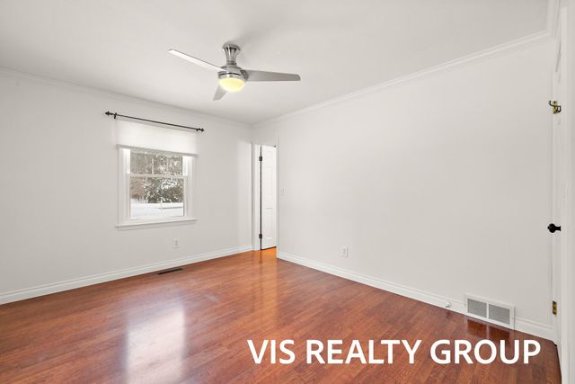 15027 152nd Avenue, Grand Haven, MI 49417