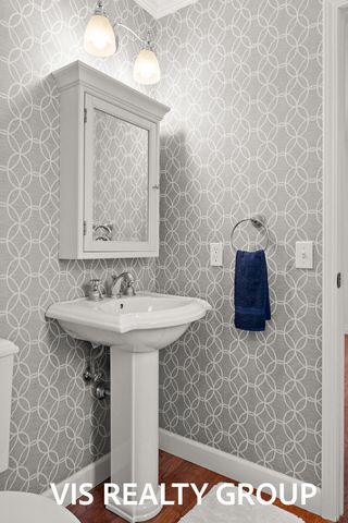 15027 152nd Avenue, Grand Haven, MI 49417