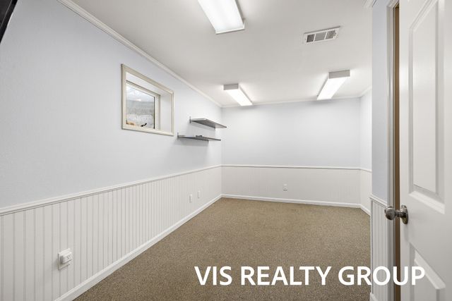 15027 152nd Avenue, Grand Haven, MI 49417