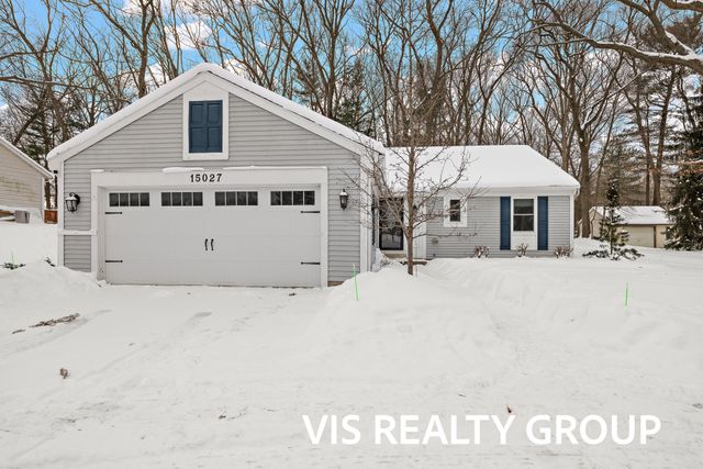 15027 152nd Avenue, Grand Haven, MI 49417