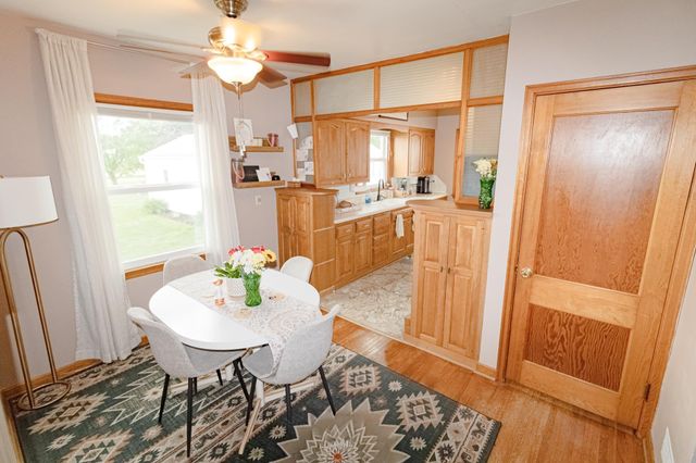 1937 W 7th Street, Waterloo, IA 50702