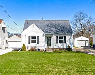 1937 W 7th Street, Waterloo, IA 50702