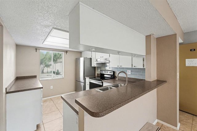 106 PINE COURT 346, Oldsmar, FL 34677