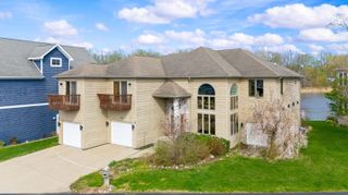 2349 Riverside Pointe Drive, St. Joseph, MI 49085