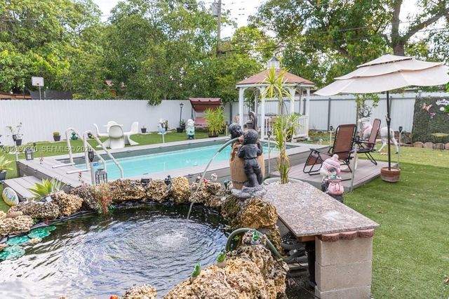 1655 NW 124th Street, North Miami, FL 33167