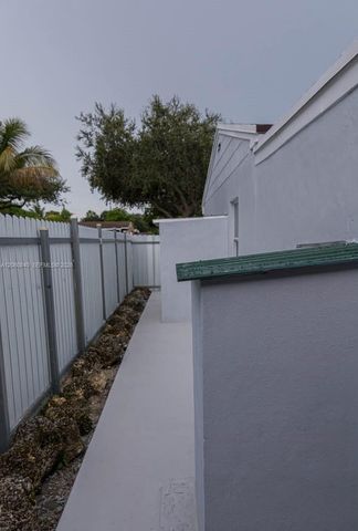 1655 NW 124th Street, North Miami, FL 33167